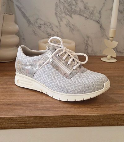 chaussures orthopediques femme derbies argentees creation sur mesure