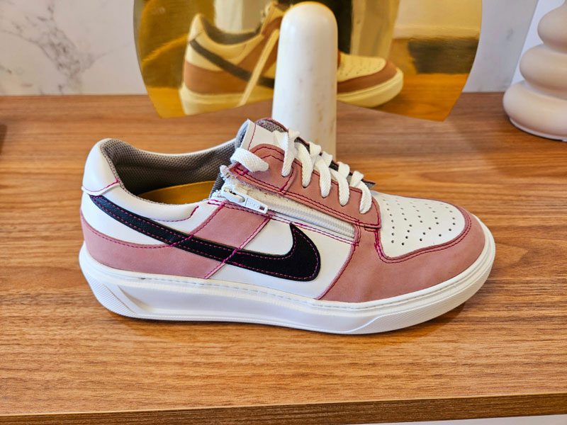 chaussures orthopediques femme sneakers nike rose creation sur mesure